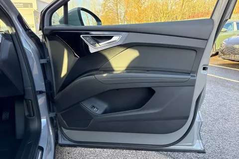 LV24WPK Audi Q4 e-tron Q4 Sport 45 e-tron 210,00 kW Thumbnail #45