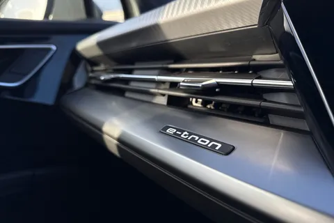 LV24WPK Audi Q4 e-tron Q4 Sport 45 e-tron 210,00 kW Thumbnail #47