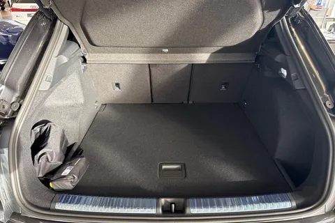  Audi Q3 1.5 TFSI S line S Tronic Euro 6 (s/s) 5dr Thumbnail #7