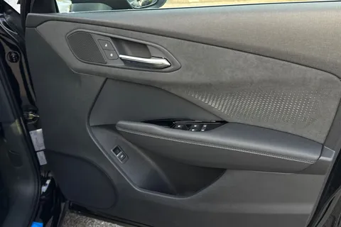  Audi Q3 1.5 TFSI S line S Tronic Euro 6 (s/s) 5dr Thumbnail #21