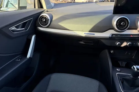 PK23SVV Audi Q2 Sport 30 TFSI 110 PS 6-speed Thumbnail #21