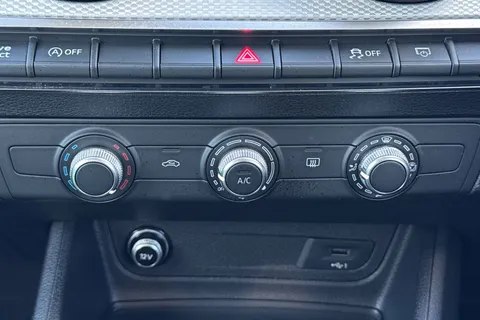 PK23SVV Audi Q2 Sport 30 TFSI 110 PS 6-speed Thumbnail #23