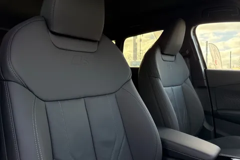  Audi Q3 1.5 TFSI S line S Tronic Euro 6 (s/s) 5dr Thumbnail #24