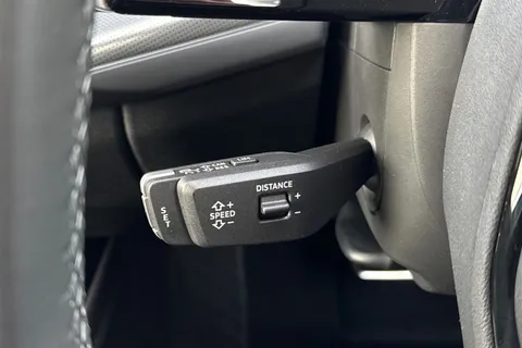  Audi Q3 1.5 TFSI S line S Tronic Euro 6 (s/s) 5dr Thumbnail #31