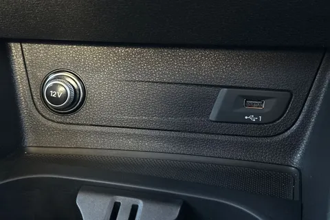 PK23SVV Audi Q2 Sport 30 TFSI 110 PS 6-speed Thumbnail #38