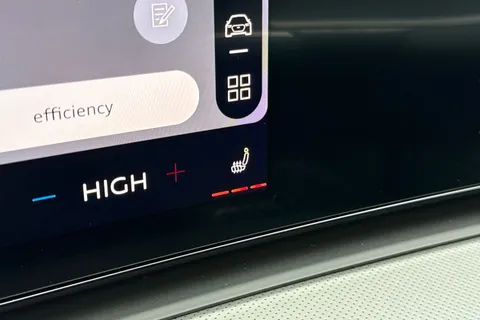  Audi Q3 1.5 TFSI S line S Tronic Euro 6 (s/s) 5dr Thumbnail #40