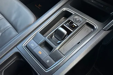 PJ73UXS CUPRA Formentor 2.0 TSI VZ2 DSG Euro 6 (s/s) 5dr Thumbnail #23