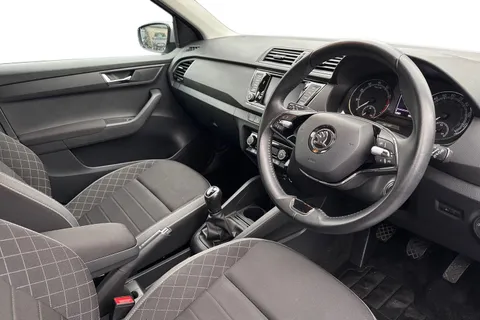 MJ22WWL Škoda Fabia 1.0 TSI SE L Euro 6 (s/s) 5dr Thumbnail #9