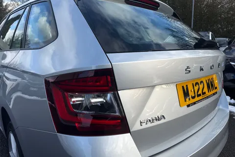 MJ22WWL Škoda Fabia 1.0 TSI SE L Euro 6 (s/s) 5dr Thumbnail #17