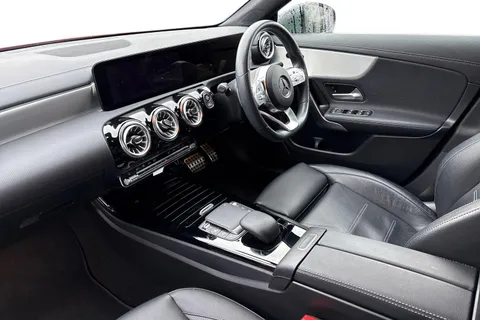 WM72AHD Mercedes-Benz Cla Class 1.3 CLA180 AMG Line (Executive) Coupe 7G-DCT Euro 6 (s/s) 4dr Thumbnail #10