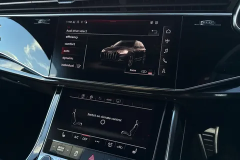 MP73XNV Audi SQ7 Black Edition TFSI 507 PS tiptronic Thumbnail #31