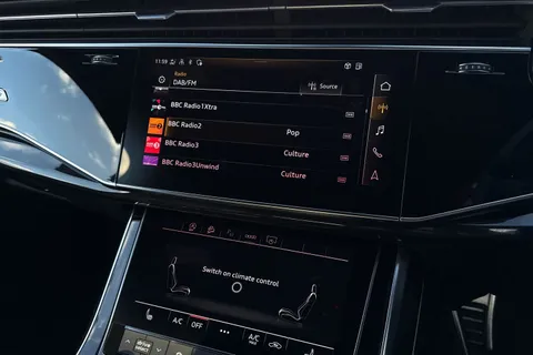 MP73XNV Audi SQ7 Black Edition TFSI 507 PS tiptronic Thumbnail #38