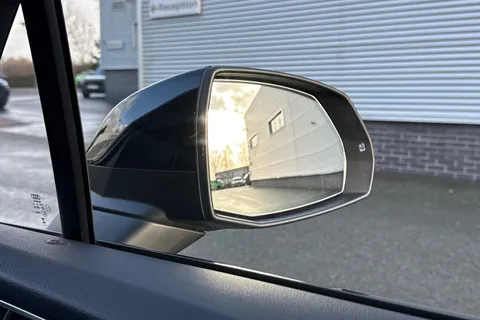 MP73XNV Audi SQ7 Black Edition TFSI 507 PS tiptronic Thumbnail #62