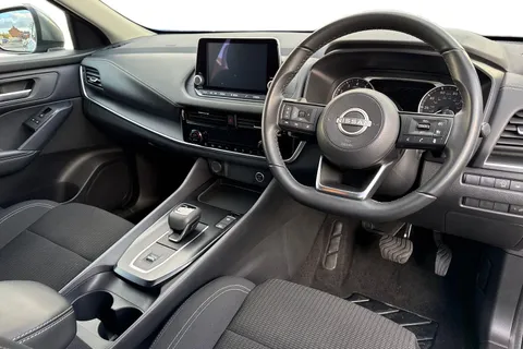 YF72UNV Nissan Qashqai 1.3 DIG-T MHEV Acenta Premium XTRON Euro 6 (s/s) 5dr Thumbnail #14
