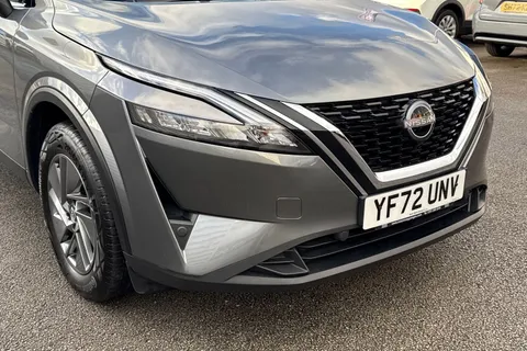 YF72UNV Nissan Qashqai 1.3 DIG-T MHEV Acenta Premium XTRON Euro 6 (s/s) 5dr Thumbnail #18