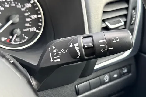 YF72UNV Nissan Qashqai 1.3 DIG-T MHEV Acenta Premium XTRON Euro 6 (s/s) 5dr Thumbnail #29