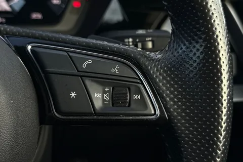 RK21OPF Audi A3 S line 35 TFSI  150 PS S tronic Thumbnail #35