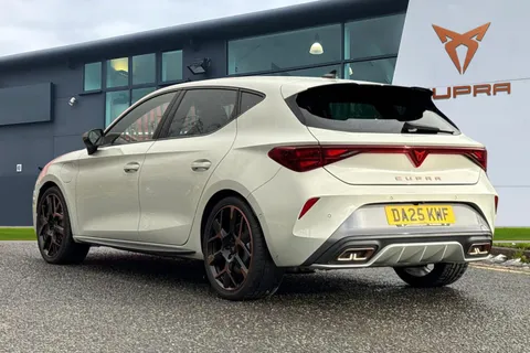 DA25KWF CUPRA Leon 1.5 eHybrid 25.8kWh VZ3 DSG Euro 6 (s/s) 5dr Thumbnail #2