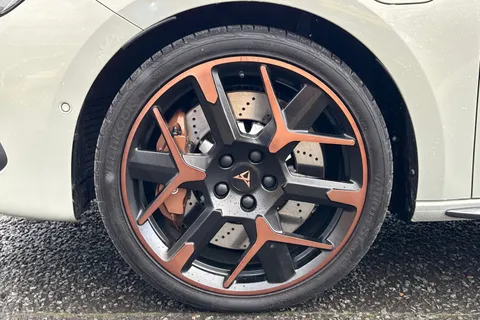 DA25KWF CUPRA Leon 1.5 eHybrid 25.8kWh VZ3 DSG Euro 6 (s/s) 5dr Thumbnail #10