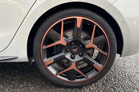 DA25KWF CUPRA Leon 1.5 eHybrid 25.8kWh VZ3 DSG Euro 6 (s/s) 5dr Thumbnail #11