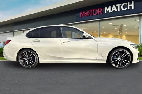 BP70OJO BMW 3 Series 2.0 330e 12kWh M Sport Auto Euro 6 (s/s) 4dr Thumbnail #4