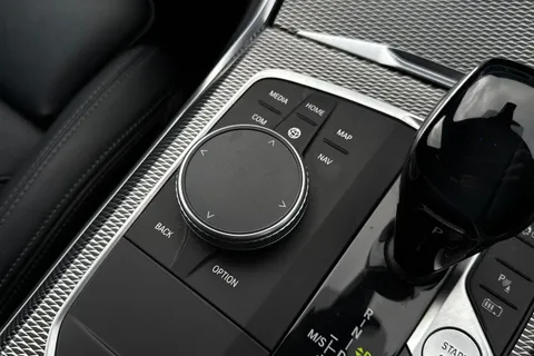 BP70OJO BMW 3 Series 2.0 330e 12kWh M Sport Auto Euro 6 (s/s) 4dr Thumbnail #49