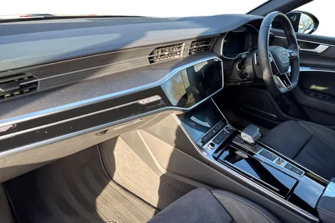 PJ73XGT Audi A6 Avant Avant Black Edition 40 TDI quattro 204 PS S tronic Thumbnail #16