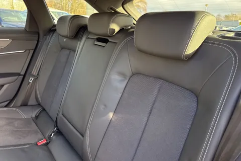 PJ73XGT Audi A6 Avant Avant Black Edition 40 TDI quattro 204 PS S tronic Thumbnail #20