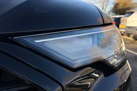 PJ73XGT Audi A6 Avant Avant Black Edition 40 TDI quattro 204 PS S tronic Thumbnail #32