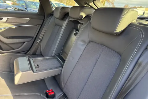 PJ73XGT Audi A6 Avant Avant Black Edition 40 TDI quattro 204 PS S tronic Thumbnail #33