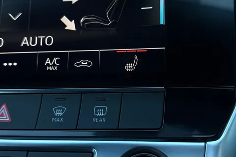 PJ73XGT Audi A6 Avant Avant Black Edition 40 TDI quattro 204 PS S tronic Thumbnail #37