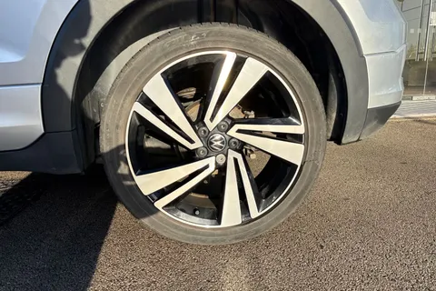 DF21YCJ Volkswagen T-Cross 1.0 TSI R-Line Euro 6 (s/s) 5dr Thumbnail #14