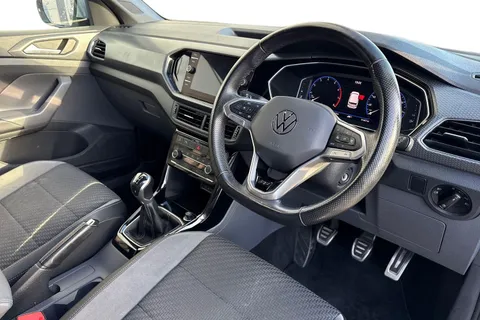 DF21YCJ Volkswagen T-Cross 1.0 TSI R-Line Euro 6 (s/s) 5dr Thumbnail #15