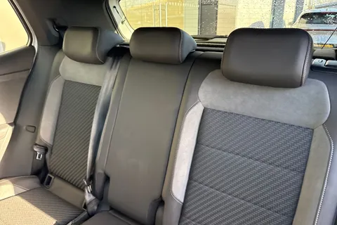 DF21YCJ Volkswagen T-Cross 1.0 TSI R-Line Euro 6 (s/s) 5dr Thumbnail #20