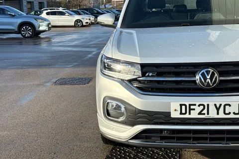 DF21YCJ Volkswagen T-Cross 1.0 TSI R-Line Euro 6 (s/s) 5dr Thumbnail #26