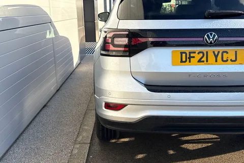 DF21YCJ Volkswagen T-Cross 1.0 TSI R-Line Euro 6 (s/s) 5dr Thumbnail #30