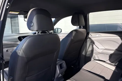 DF21YCJ Volkswagen T-Cross 1.0 TSI R-Line Euro 6 (s/s) 5dr Thumbnail #37