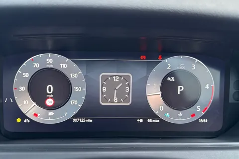 KS74DPU Land Rover Range Rover Velar 3.0 D300 Dynamic HSE 5dr Thumbnail #18