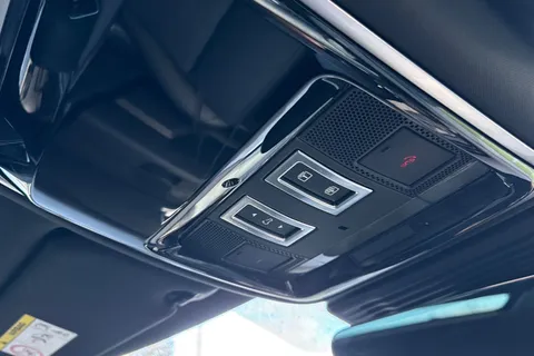 KS74DPU Land Rover Range Rover Velar 3.0 D300 Dynamic HSE 5dr Thumbnail #25