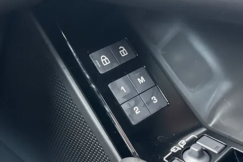 KS74DPU Land Rover Range Rover Velar 3.0 D300 Dynamic HSE 5dr Thumbnail #27