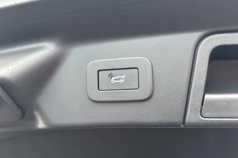 KS74DPU Land Rover Range Rover Velar 3.0 D300 Dynamic HSE 5dr Thumbnail #32