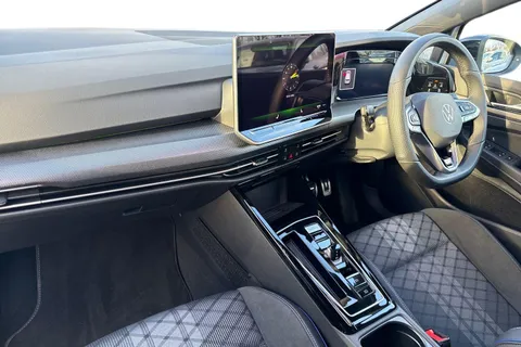 MV75UNY Volkswagen Golf 2.0 TDI 150 Black Edition 5dr DSG Thumbnail #16