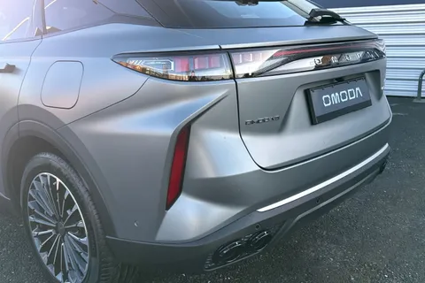  Omoda 9 1.5T SHS 34.46kWh Noble DHT3 4WD Euro 6 (s/s) 5dr Thumbnail #15