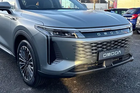  Omoda 9 1.5T SHS 34.46kWh Noble DHT3 4WD Euro 6 (s/s) 5dr Thumbnail #16