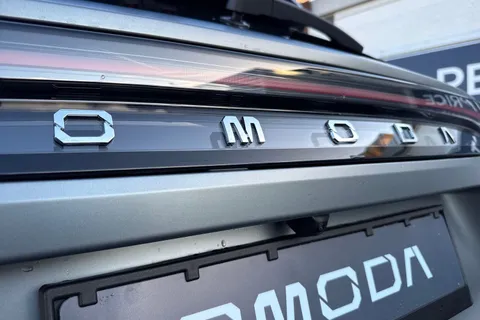  Omoda 9 1.5T SHS 34.46kWh Noble DHT3 4WD Euro 6 (s/s) 5dr Thumbnail #29