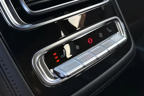  Omoda 9 1.5T SHS 34.46kWh Noble DHT3 4WD Euro 6 (s/s) 5dr Thumbnail #37