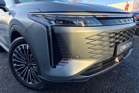  Omoda 9 1.5T SHS 34.46kWh Noble DHT3 4WD Euro 6 (s/s) 5dr Thumbnail #48