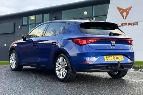 DF70MLY SEAT Leon 1.5 TSI EVO SE Dynamic Euro 6 (s/s) 5dr Thumbnail #2