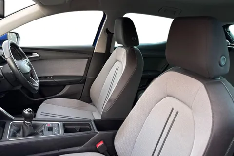 DF70MLY SEAT Leon 1.5 TSI EVO SE Dynamic Euro 6 (s/s) 5dr Thumbnail #16