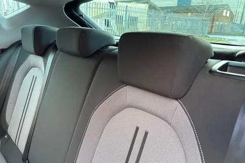 DF70MLY SEAT Leon 1.5 TSI EVO SE Dynamic Euro 6 (s/s) 5dr Thumbnail #19